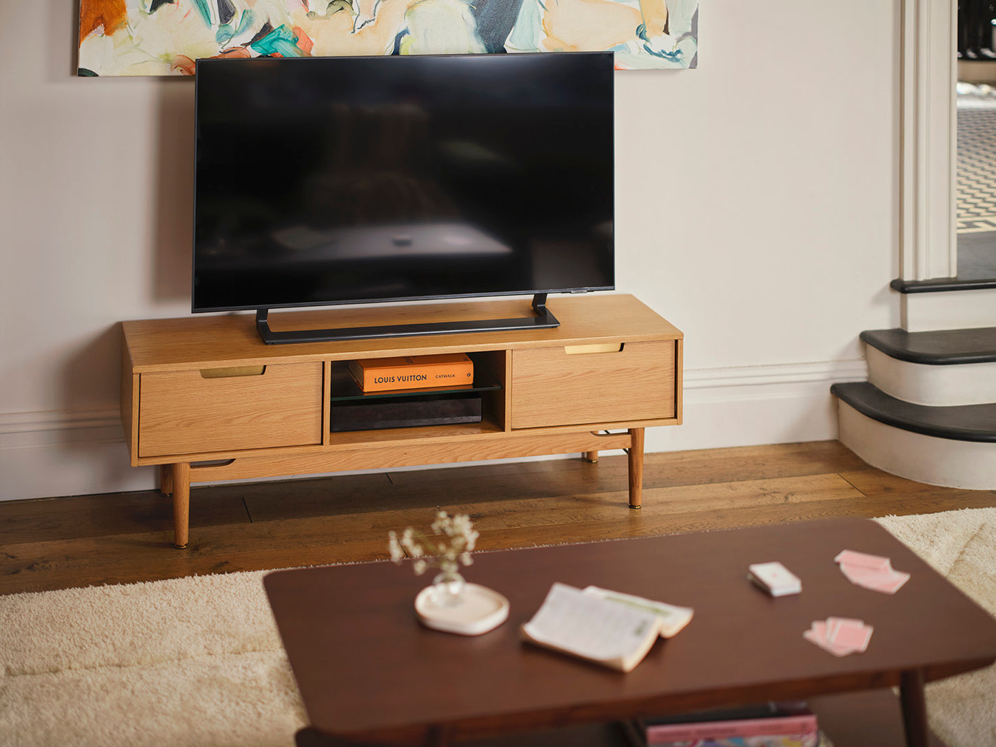 TV Unit 01